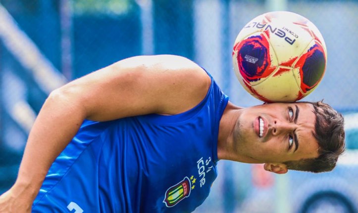 Vitor Vieira em ascensão como atleta freestyler e jogador de futebol